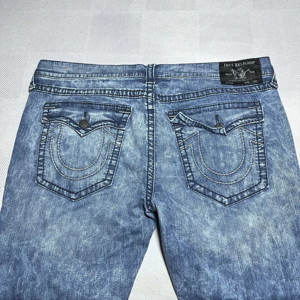 True Religion Rocco Jeans Mens 42x32 Relaxed Skinny Flap Pockets Acid Wash‎